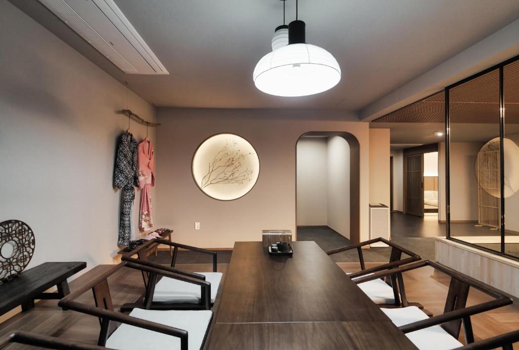 Posezení v ubytování Gyeongju Denbasta Ryokan