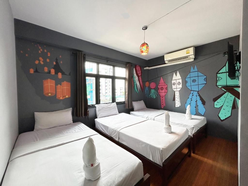 Hide Bangkok Hostel - Comfort Triple Room With Shower