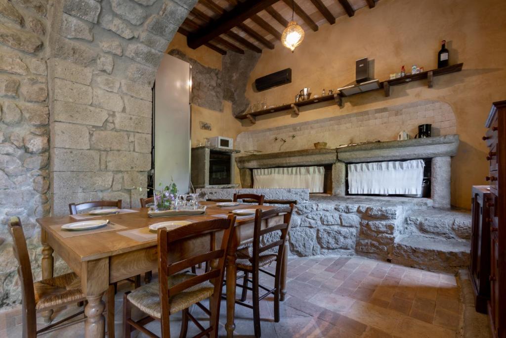 A seating area at IL Mulino Vitorchiano