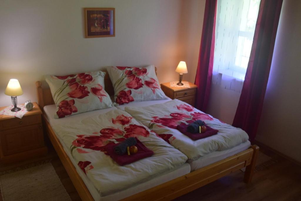 Postel nebo postele na pokoji v ubytování Ferienhaus Masser