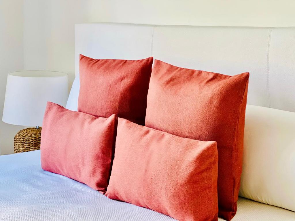 Postel nebo postele na pokoji v ubytování Canaryislandshost l Room