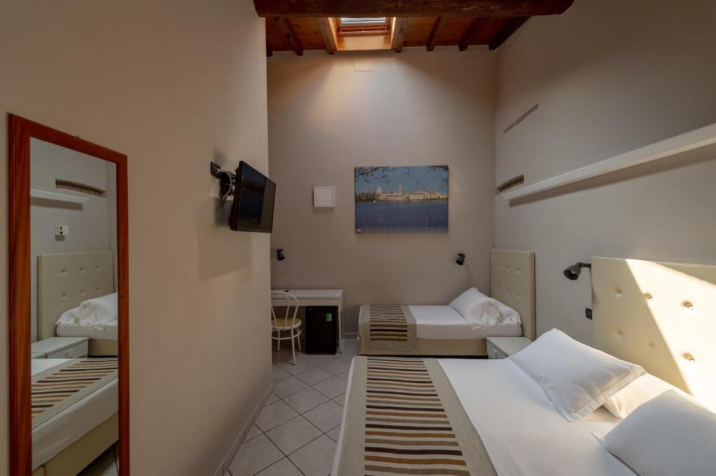 Abbazia Bed & Breakfast, MantegnaHotels - 三人间