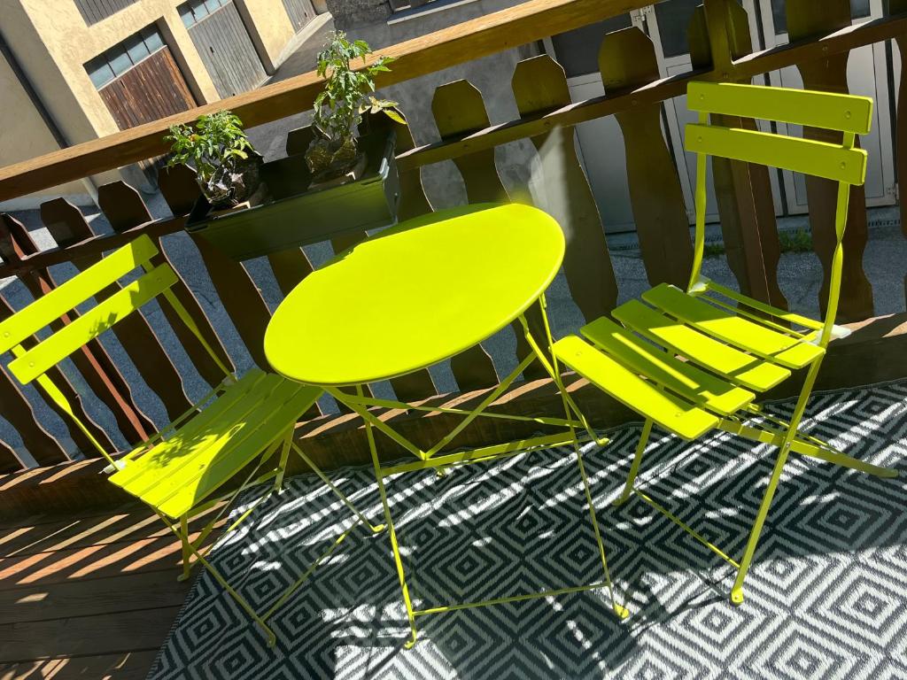 Balkón nebo terasa v ubytování Les coeurs brisés