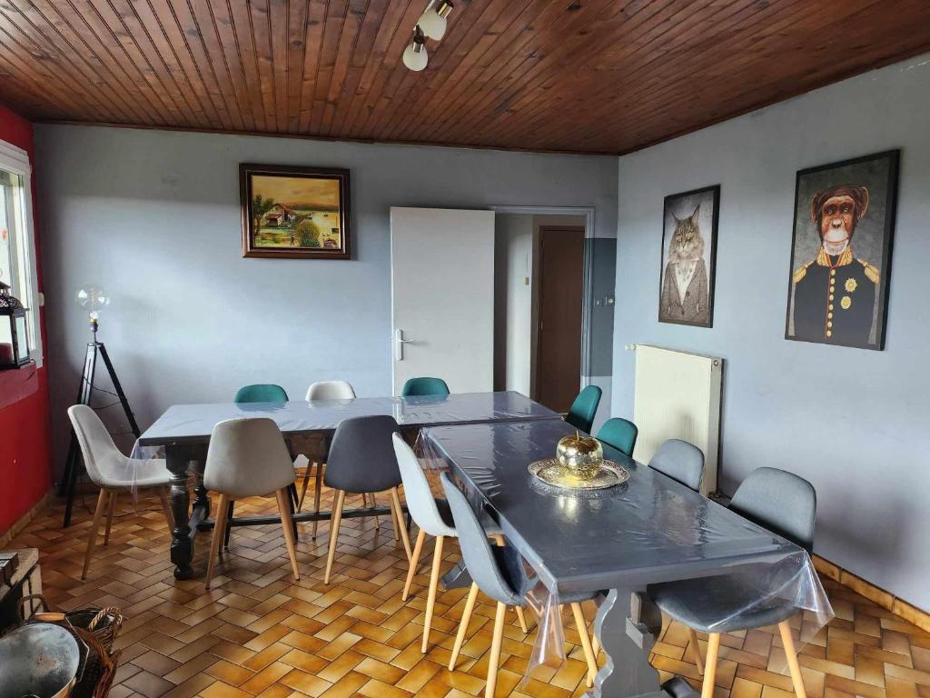 Maison de campagne, ProvenchèreslèsDarney (updated prices 2025)