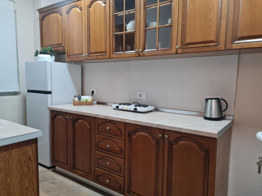 Sunflower Cozy Apartment Near Bllok Area - Imazhi 7