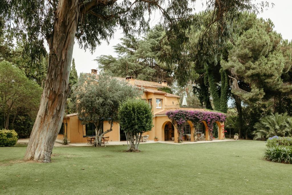 Fotografie z fotogalerie ubytování Precioso Chalet con Encanto v destinaci Sant Andreu de Llavaneres