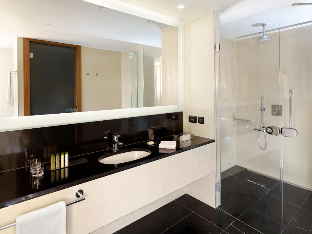 DoubleTree by Hilton Zagreb - Resim 26