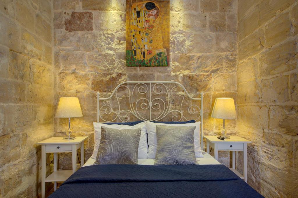 Valletta Waterfront Villa with Pool and Jacuzzi photo photo 5