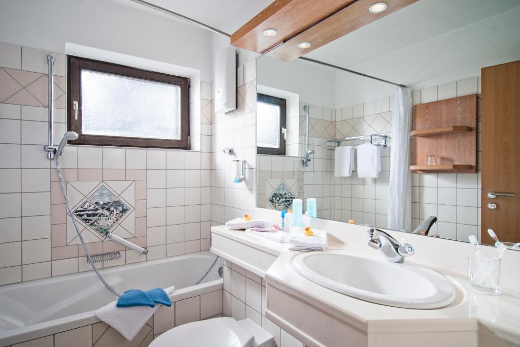 Sporthotel Grafenwald 4 Sterne Superior - Holiday Home