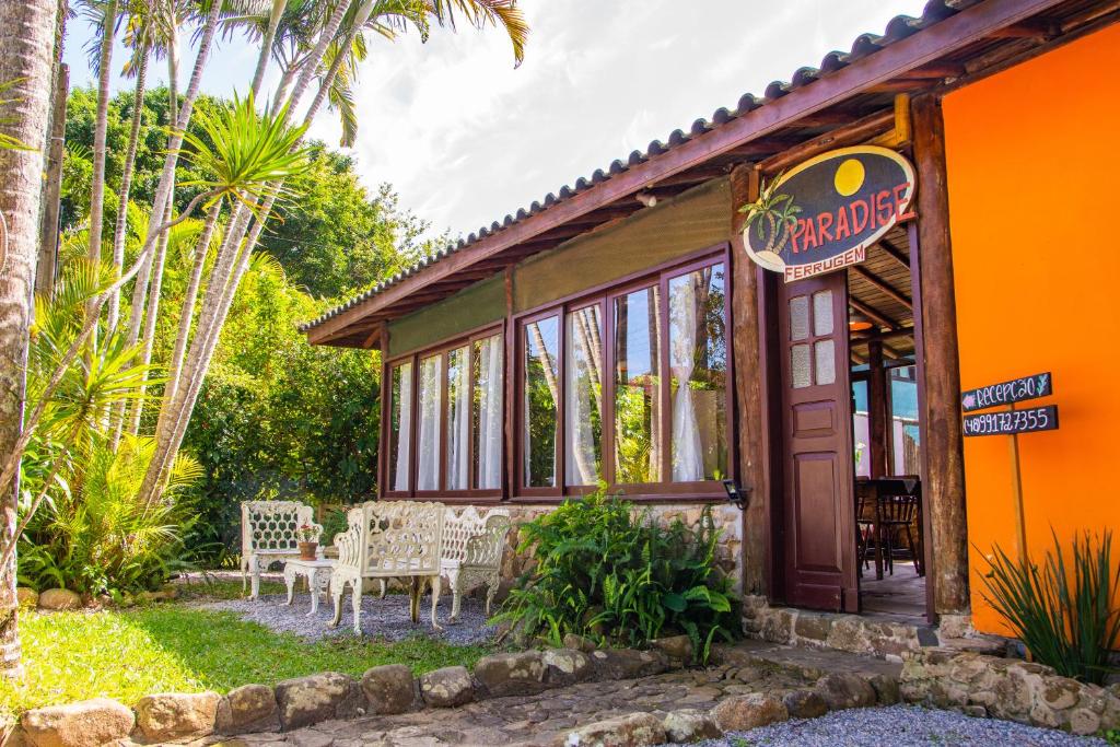 Κήπος έξω από το Pousada Paradise Ferrugem