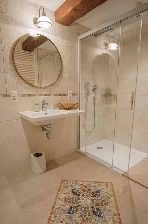 Hotel & Tagungszentrum Schloss Hohenfels - Habitación Individual Con Baño