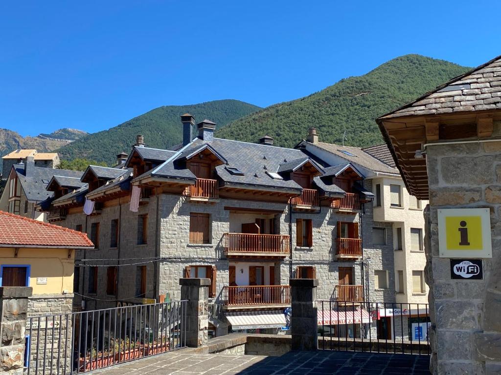 Nespecifikovaný výhled na hory nebo výhled na hory při pohledu z apartmánu