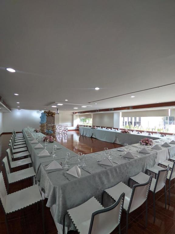 Restaurace v ubytování Hotel Sicarare
