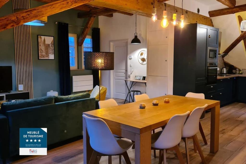Kuchyň nebo kuchyňský kout v ubytování Duplex Centre - Le Marché