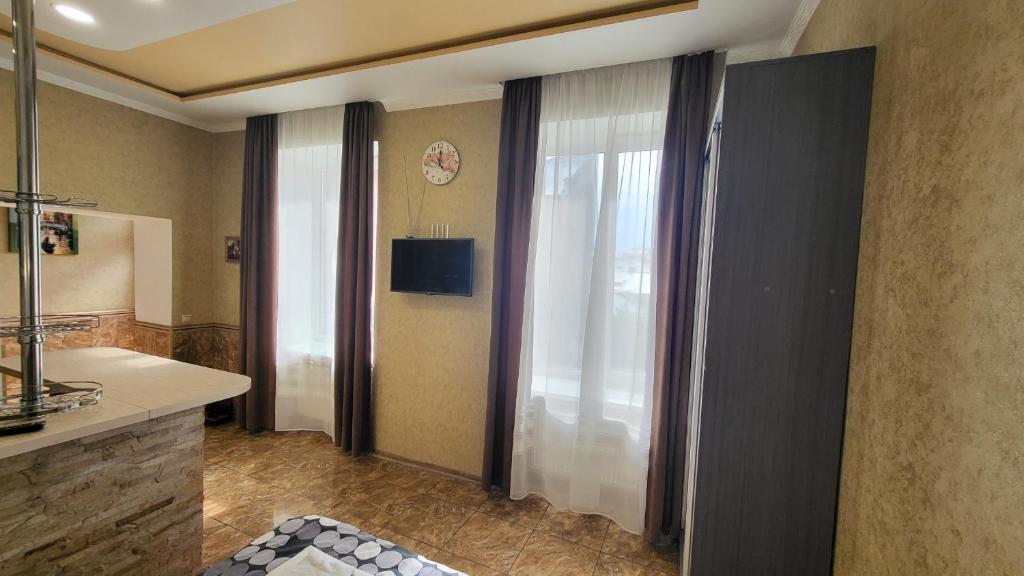 Do Lvova Central Apartments - One-Bedroom Apartment