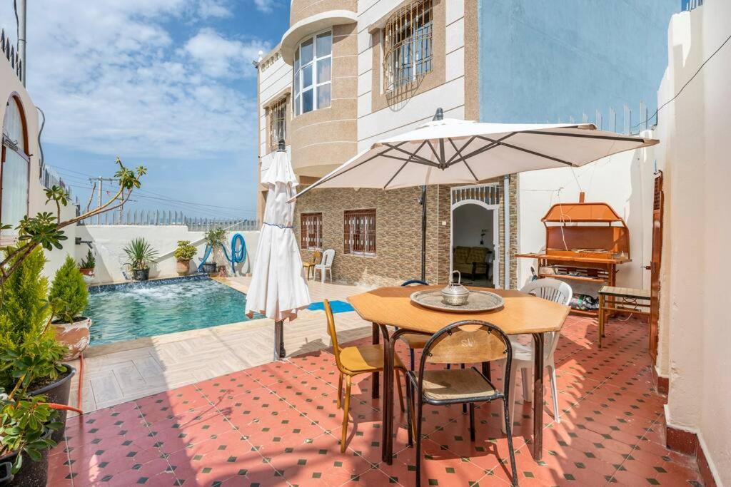 Bazén v ubytování Villa avec vue sur mer nebo v jeho okolí