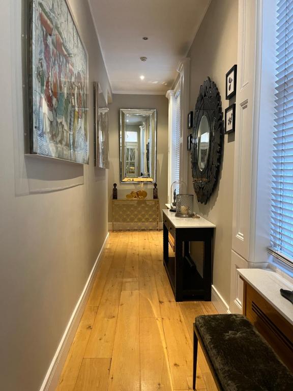 Mansion Queensberry, 런던 – 2023 신규 특가 Mansion Queensberry, 런던, 영국