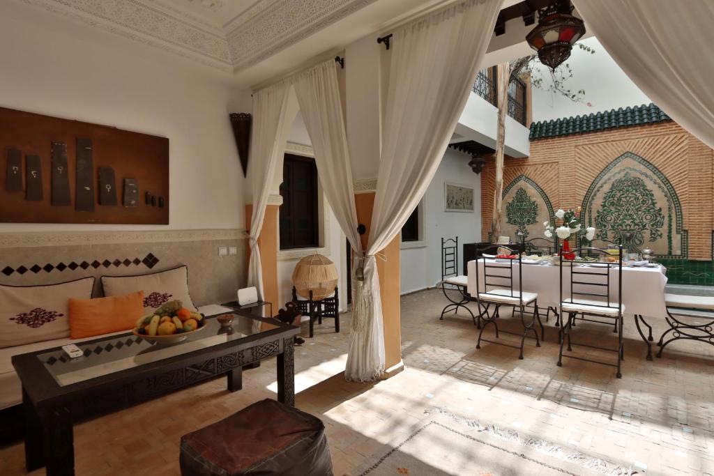 Posezení v ubytování Riad 22 - L'Etoile d'Orient