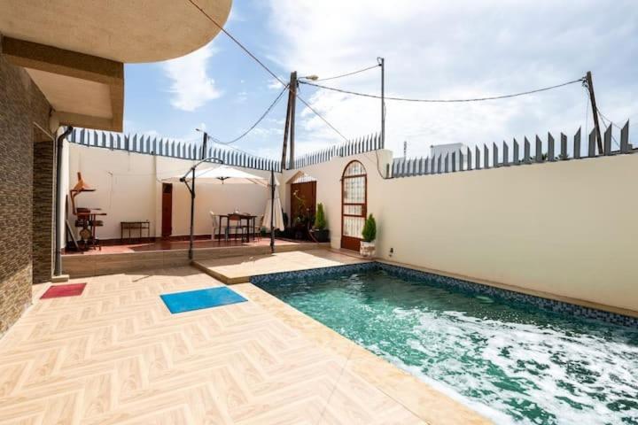 Bazén v ubytování Villa avec vue sur mer nebo v jeho okolí
