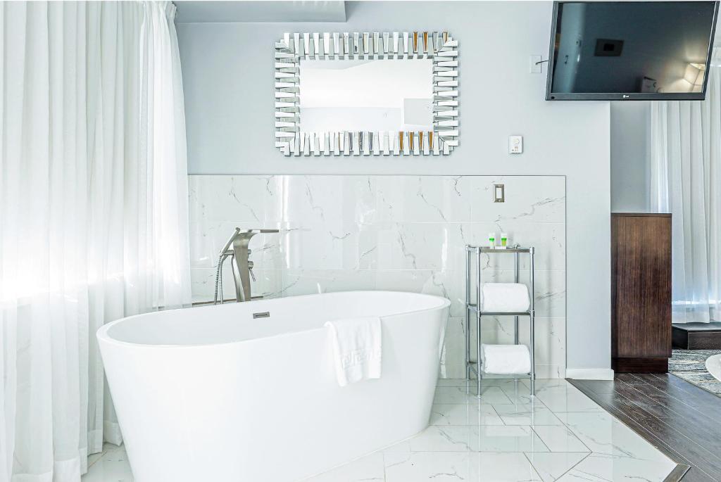 Executive Plaza Hotel & Conference Centre, Metro Vancouver photo
