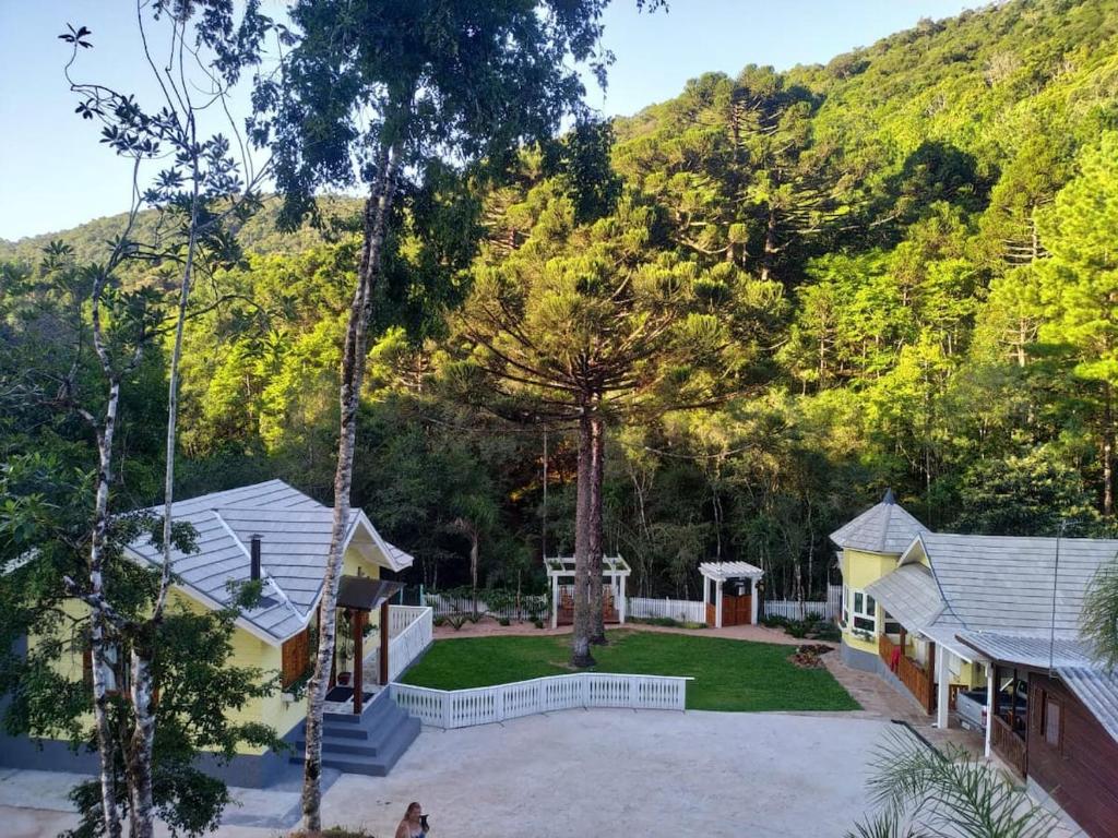 格拉馬杜的住宿－chalé do Riacho，山景别墅的空中景致