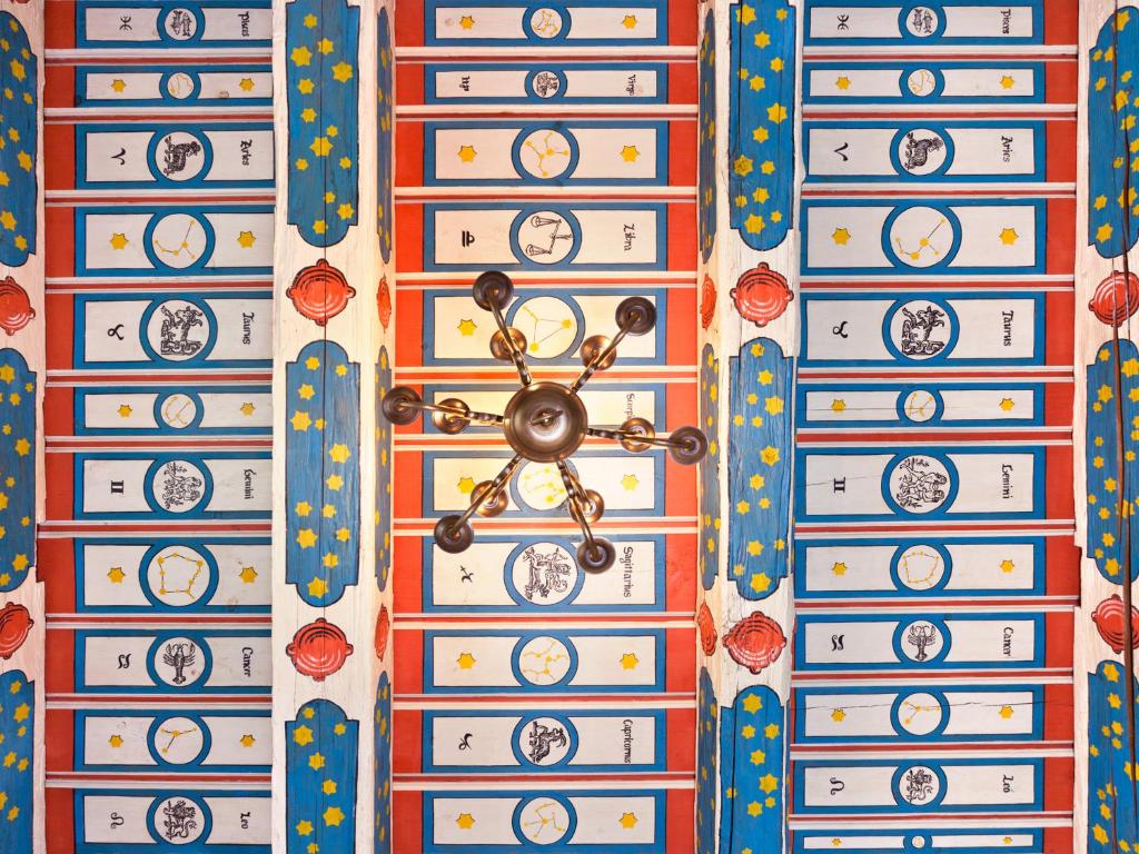 Hotel U Zlatého Stromu Prague by BHG - Resim 24