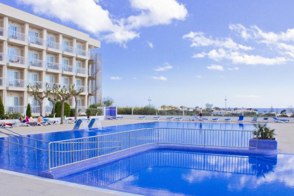 Hotel Sur Menorca, Suites & Waterpark, Punta Prima ...