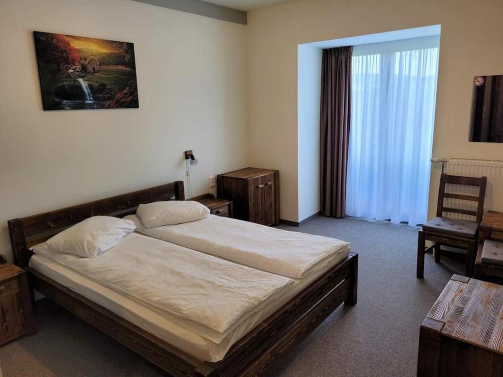 Pensiunea Eden Éden Panzió - Double Room