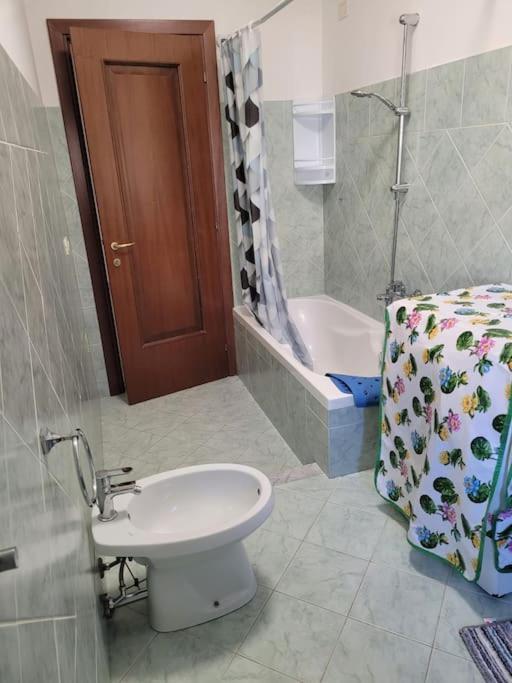 Koupelna v ubytování Sorso, 18km di spiagge low-cost