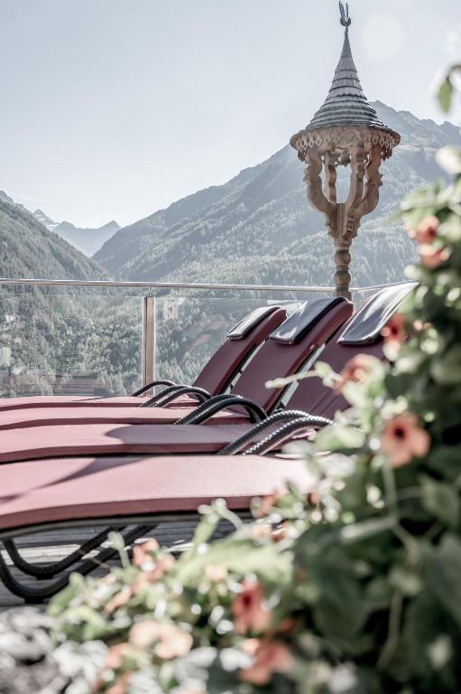 Nespecifikovaný výhled na hory nebo výhled na hory při pohledu z hotelu