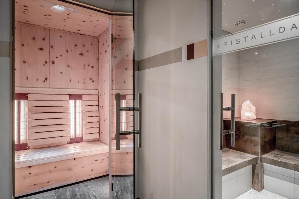 Koupelna v ubytování Hotel Elisabeth Superior Sölden