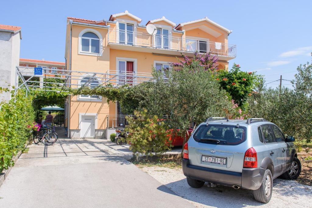 Budova, v ktorej sa apartmán nachádza