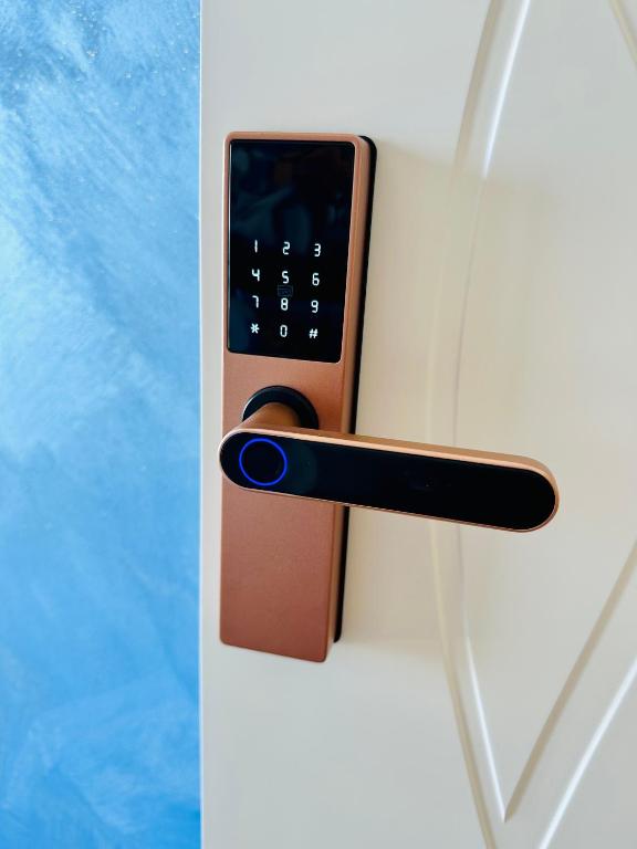 BluMare ArtHouse - 17