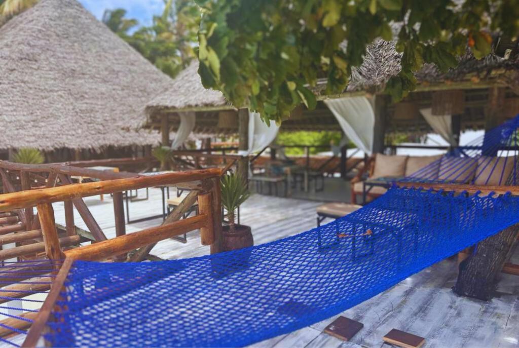 Bazén v ubytování Dhow Resort nebo v jeho okolí