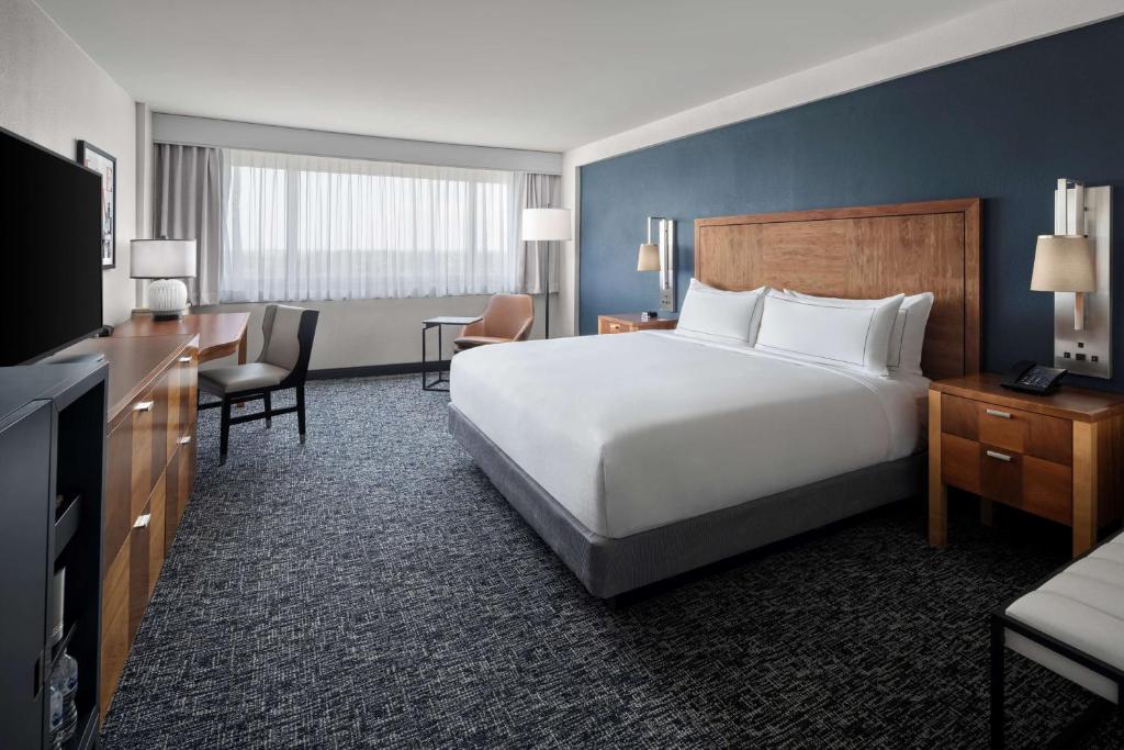 The Alloy, a DoubleTree by Hilton - Valley Forge - 