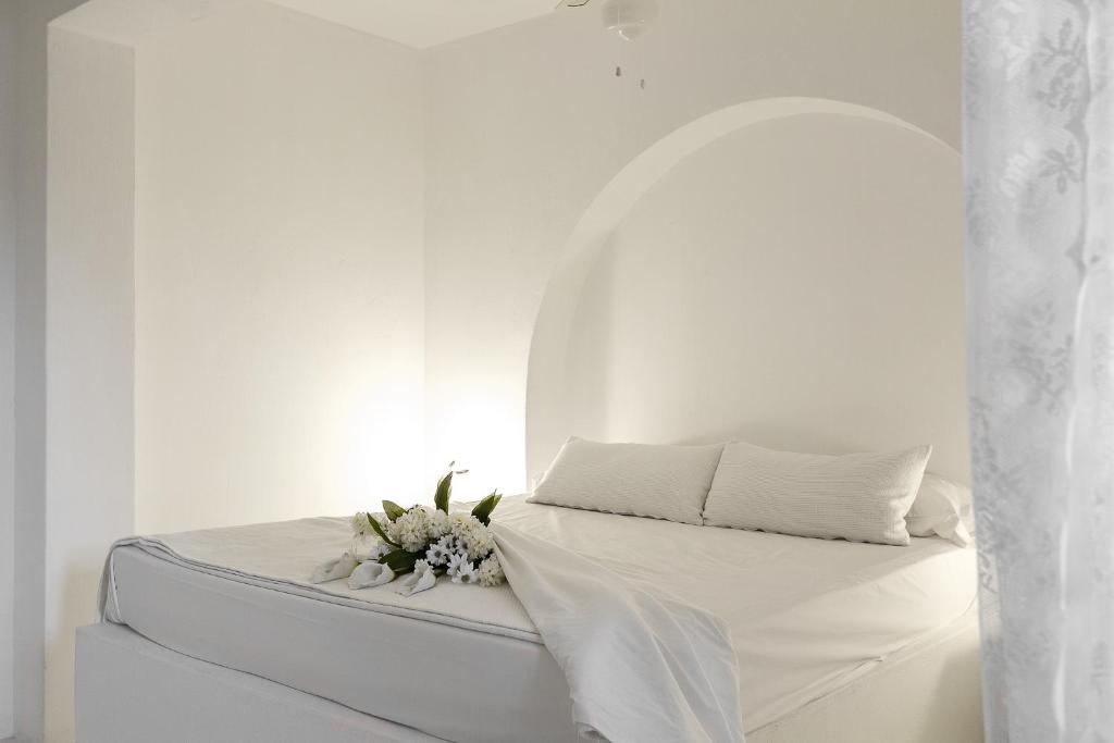 Sea Sound White Katikies - 19