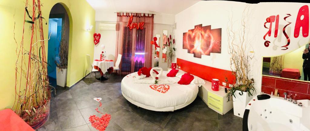 La Baia Di Ulisse - King Suite With Spa Bath
