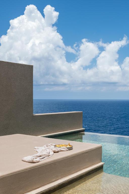 Acro Suites - A Wellbeing Resort - 