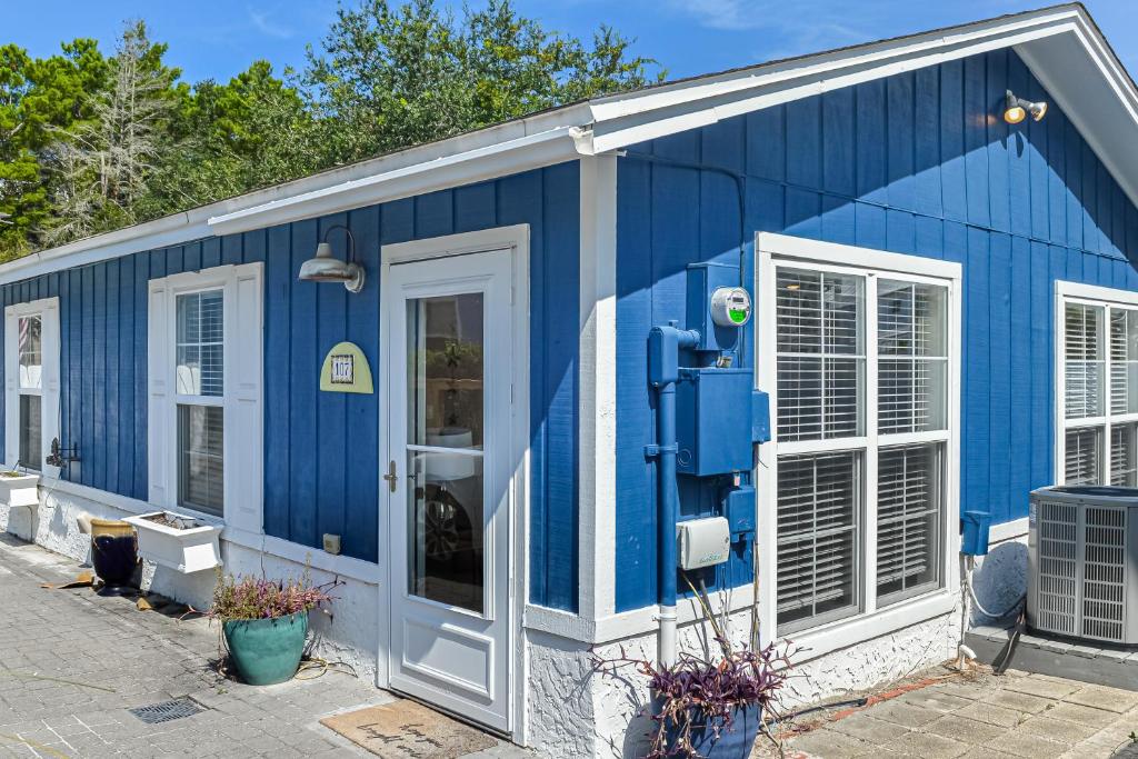 Bangunan di mana terletaknya rumah percutian