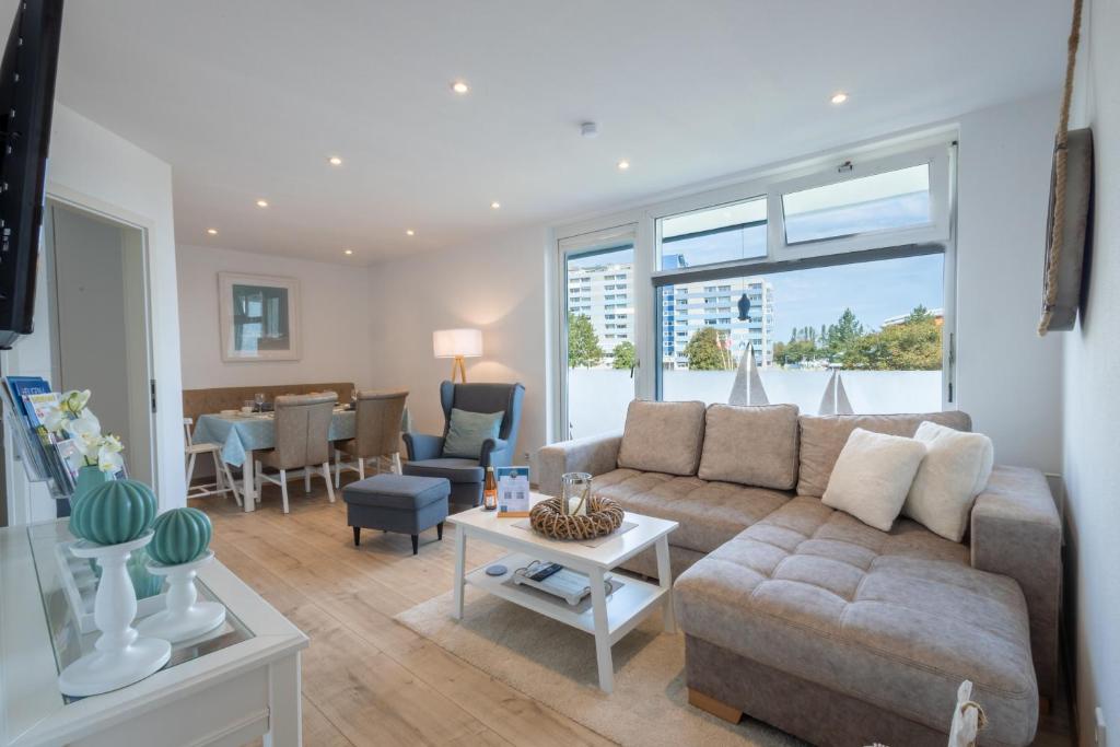 Χώρος καθιστικού στο CBlue: Küstenzauber barrierefrei mit Balkon