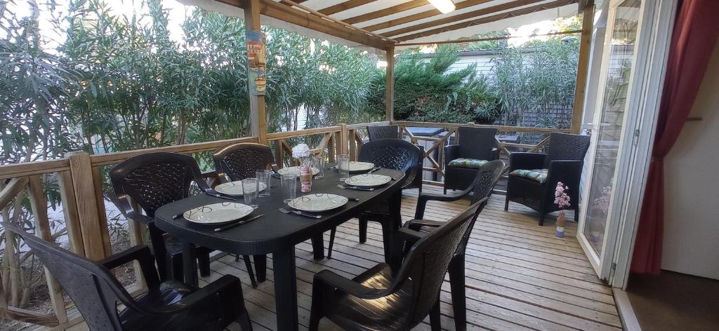 Balkón nebo terasa v ubytování HappyMobilhome Argelès-sur-mer -plage à 500m- Camping 4 étoiles Del Mar