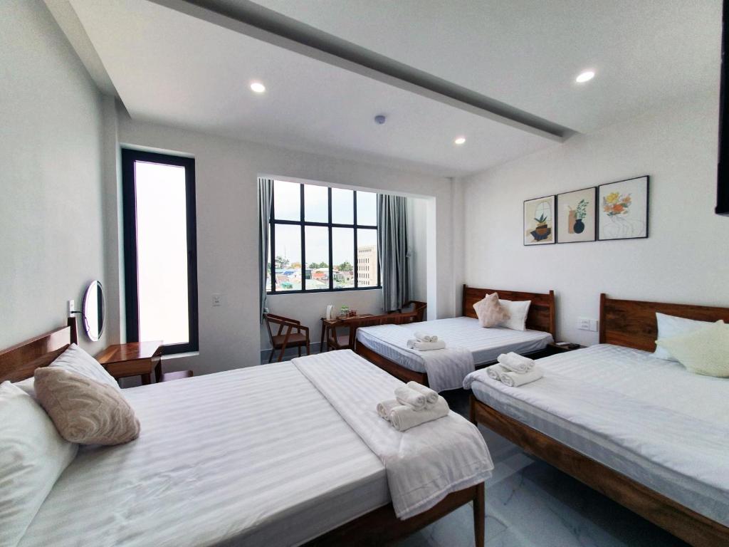 HERO HOSTEL & BILLIARDS - hotel rooms