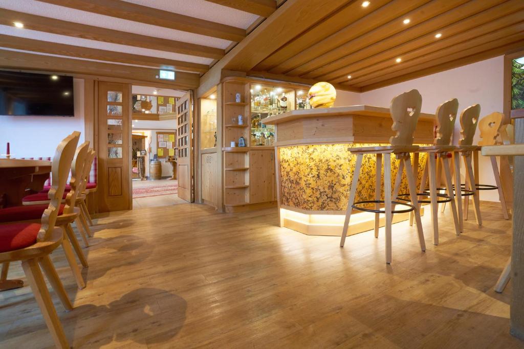 Posezení v ubytování Hotel Schwarzwald-Resort Rößle