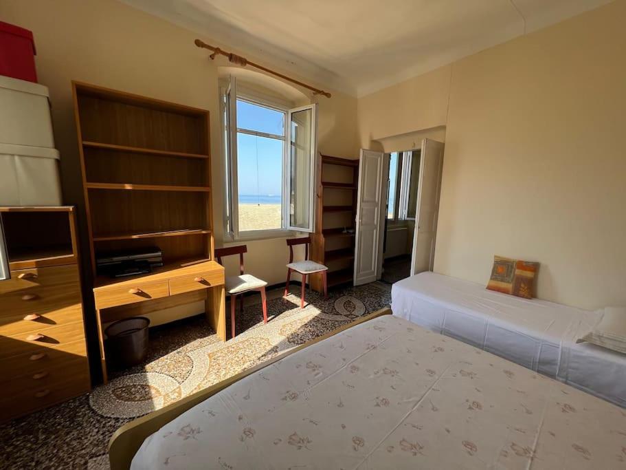Letto o letti in una camera di Vasto apt panoramico 3 min mare