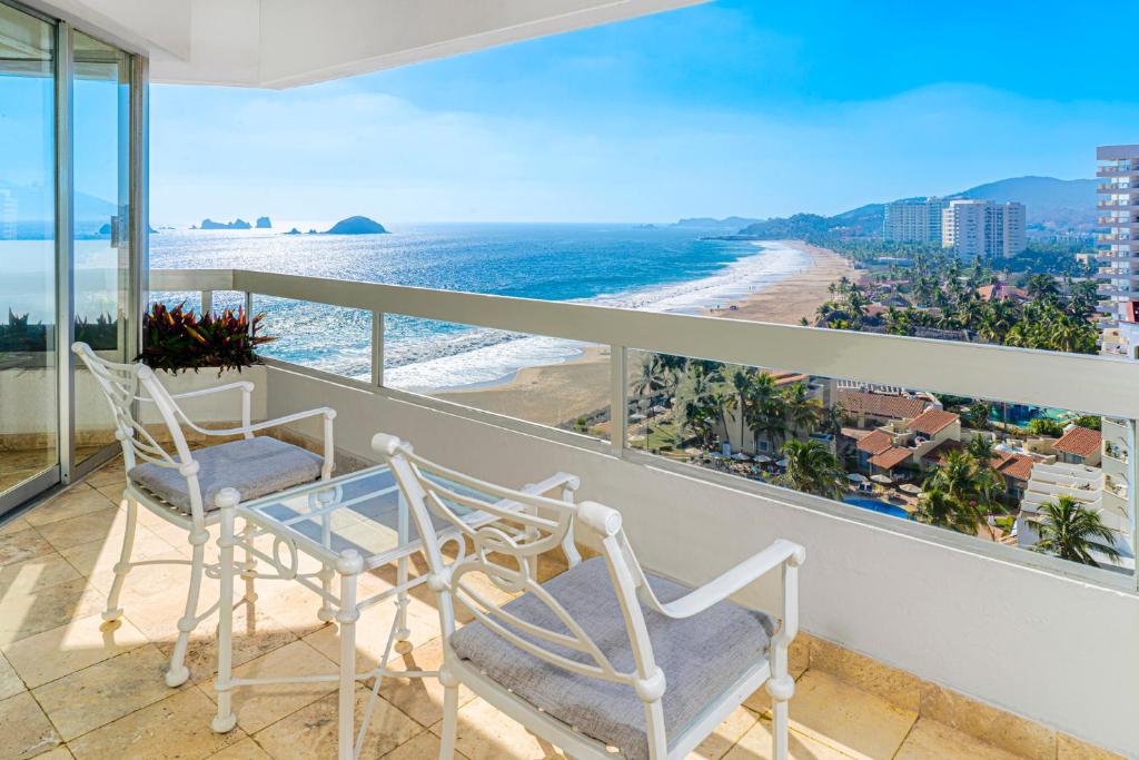 Krystal Ixtapa All Inclusive - Superior Room With Sea View