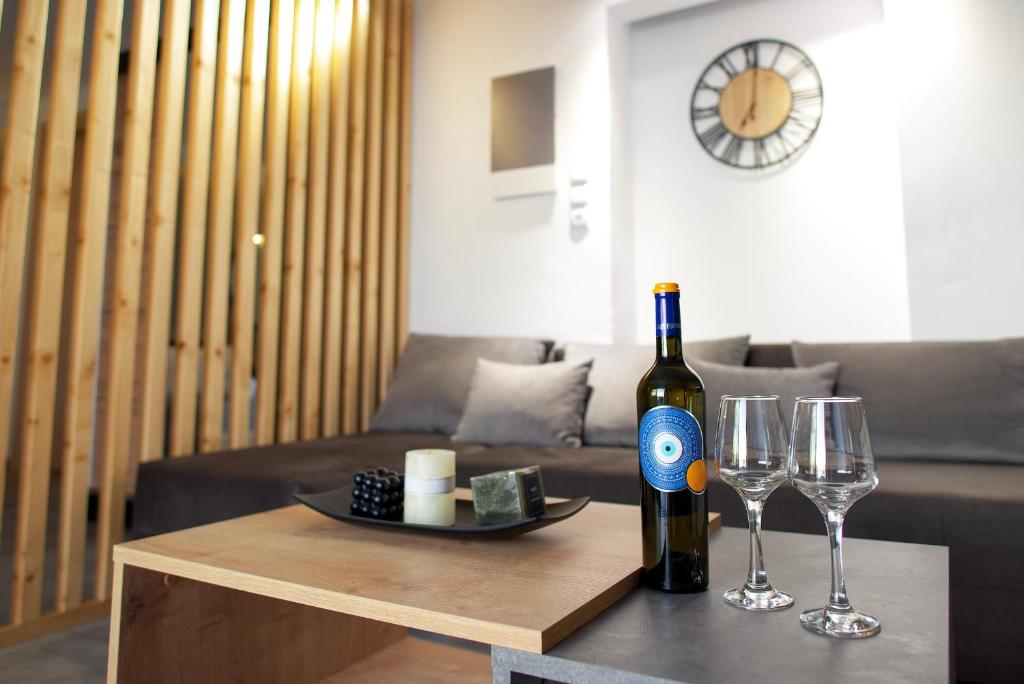 Nápoje v ubytování Kiriakos Apartment
