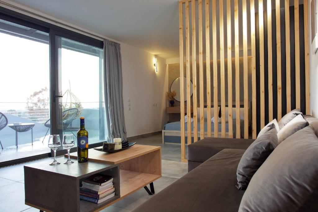 Posezení v ubytování Kiriakos Apartment