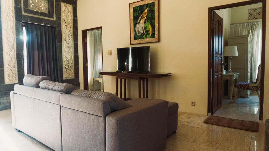 Posezení v ubytování Arbathu Villa Ubud