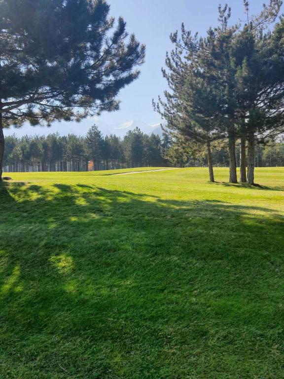 Zahrada ubytování Rustic Spa at Pirin Golf