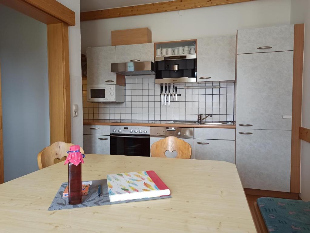 Kuchyňa alebo kuchynka v ubytovaní Appartementhaus Fink